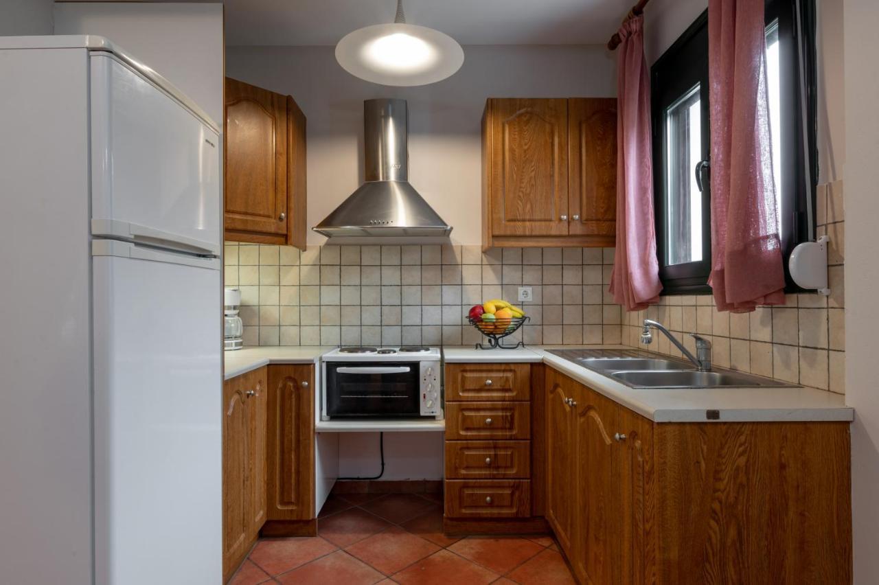 Koxyli Studios & Apartments Kaligata Ngoại thất bức ảnh