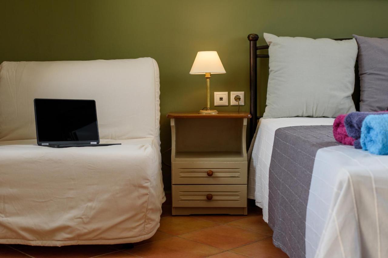 Koxyli Studios & Apartments Kaligata Ngoại thất bức ảnh